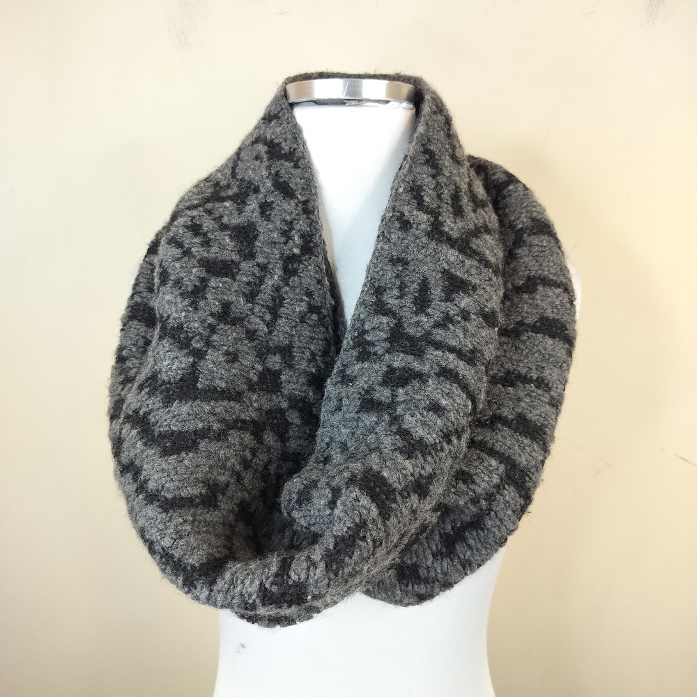 Eileen Fisher Infinity Scarf Wool Alpaca Italian Yarn Chunky Knit Gray Black